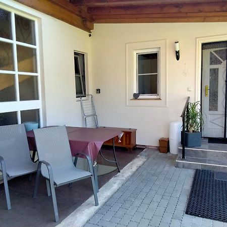 Ferienwohnung Trixi ホラースバッハ・イム・ピンツガウ エクステリア 写真